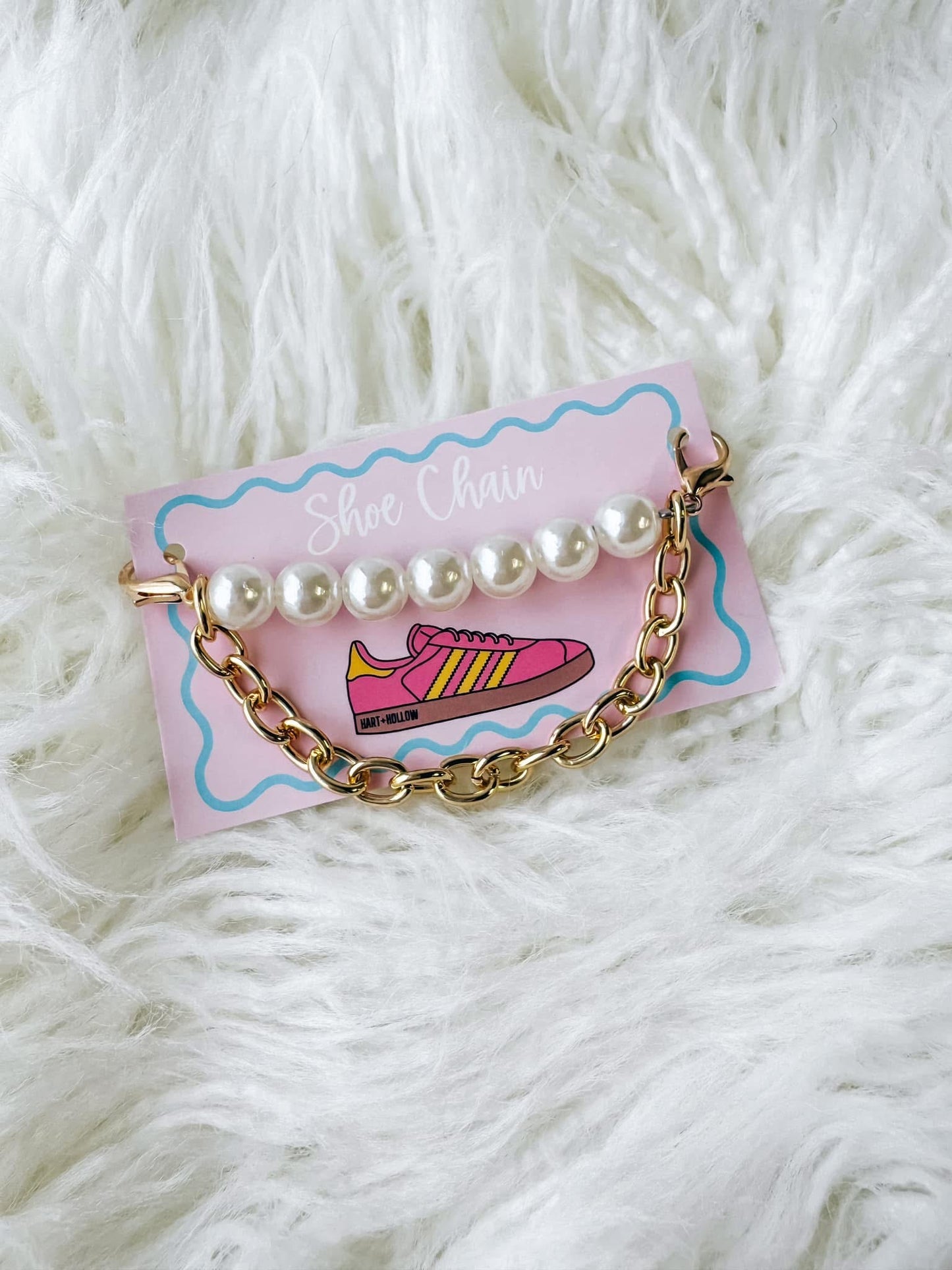 Pearl & Gold Chain Shoe Charm