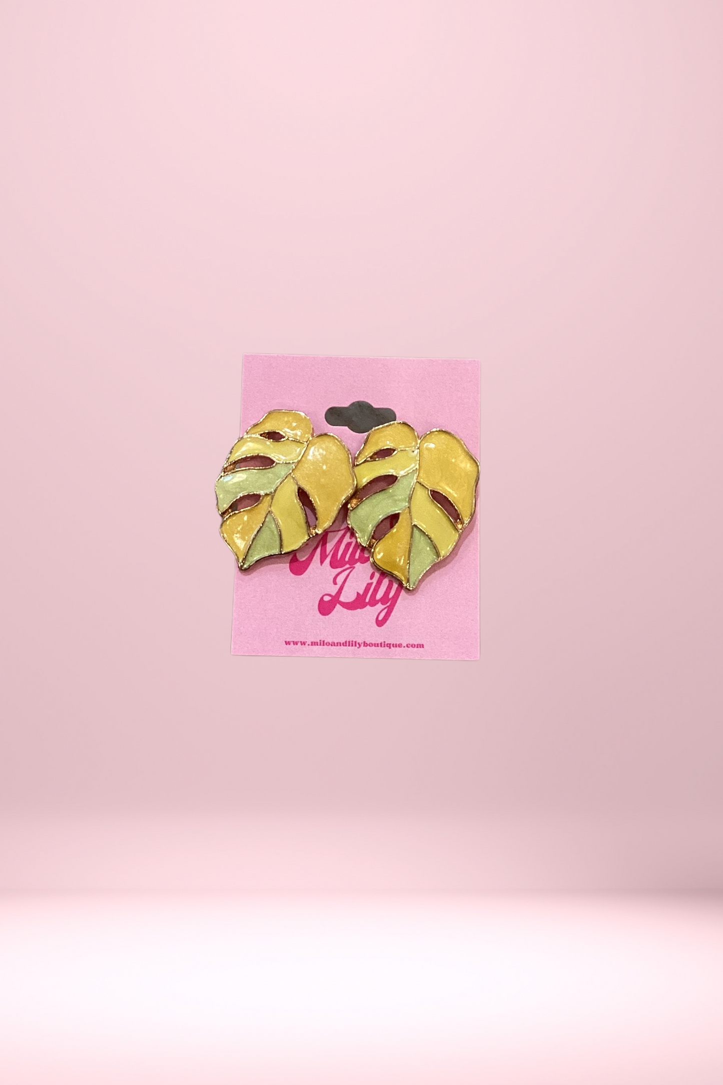 Golden Hour Monstera Earrings 🌿✨