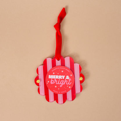 Scalloped Round Picture Frame Ornament