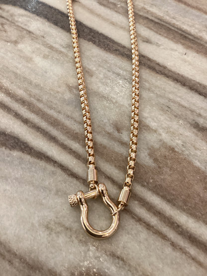 Horseshoe Gold Shackle Necklace - Milo & Lily Boutique