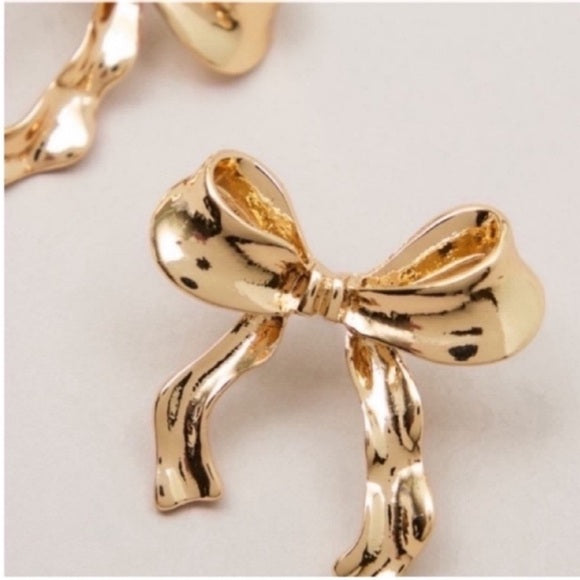 Charlotte Ribbon Earrings: GOLD