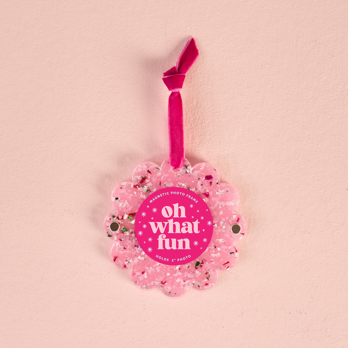 Scalloped Round Picture Frame Ornament