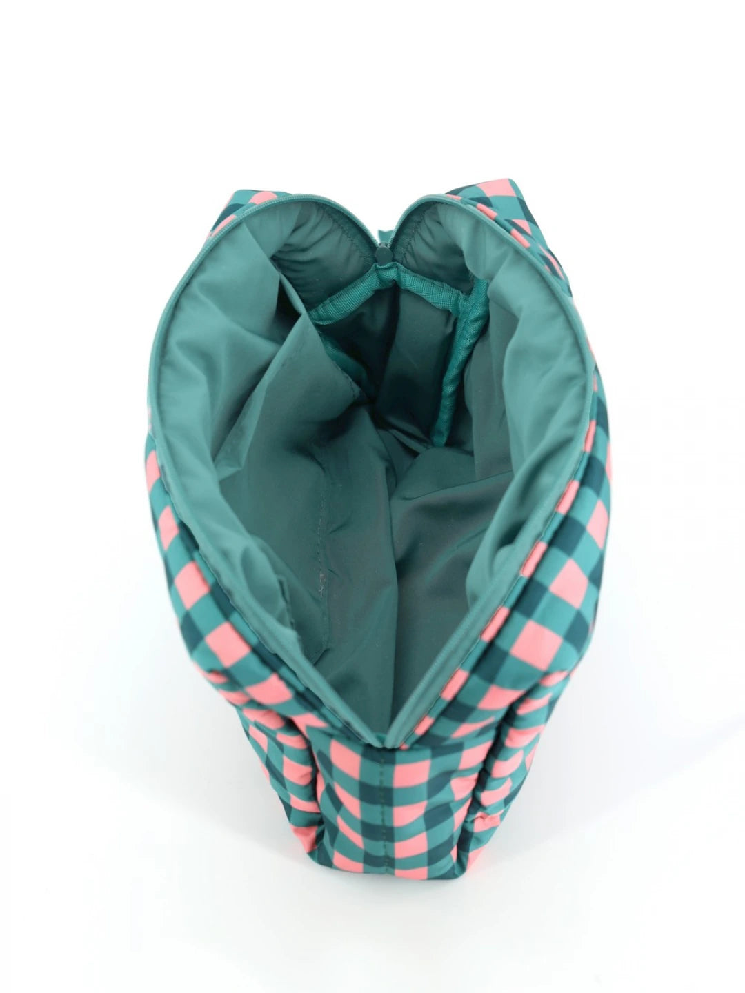 The Pretty in Plaid Quilted Cosmetic Bag 🎀