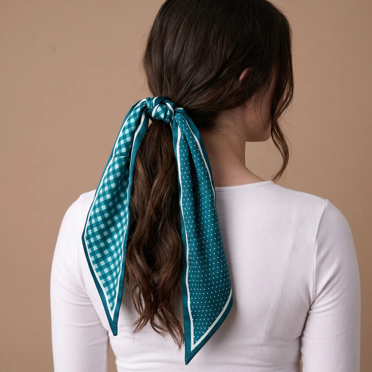 Twirl & Tie Scarf Green Gingham
