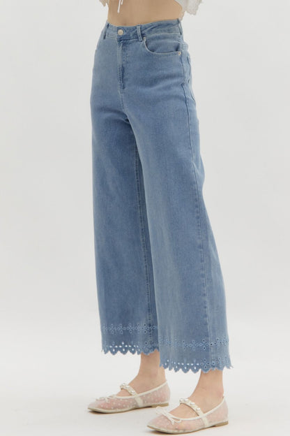 Scallop Embroidered Ankle Denim