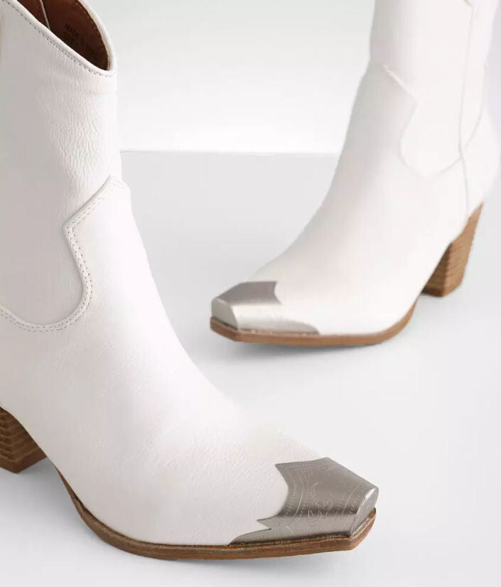 Dakota Western Ankle Boot